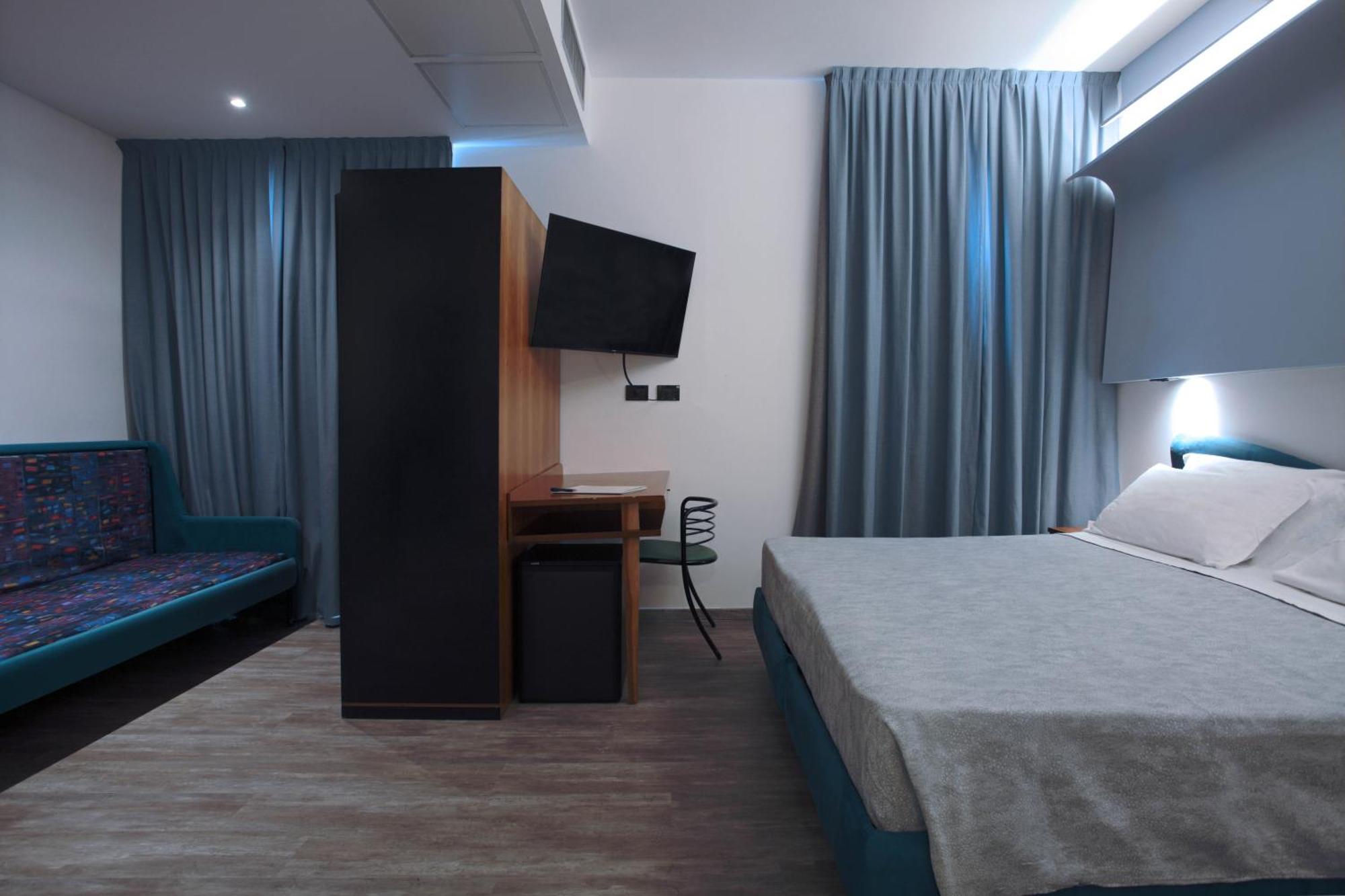 Hotel Ali D'Oro Rimini Oda fotoğraf