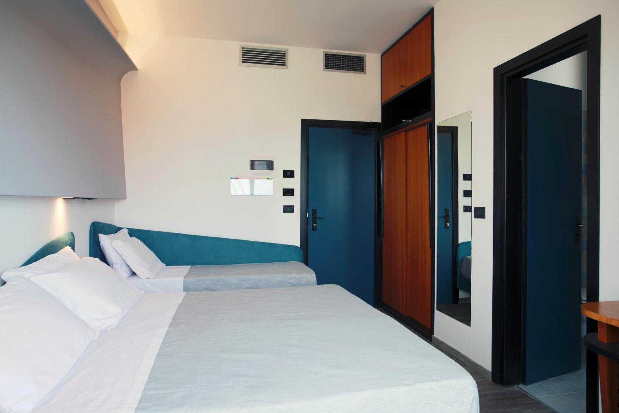 Hotel Ali D'Oro Rimini Oda fotoğraf