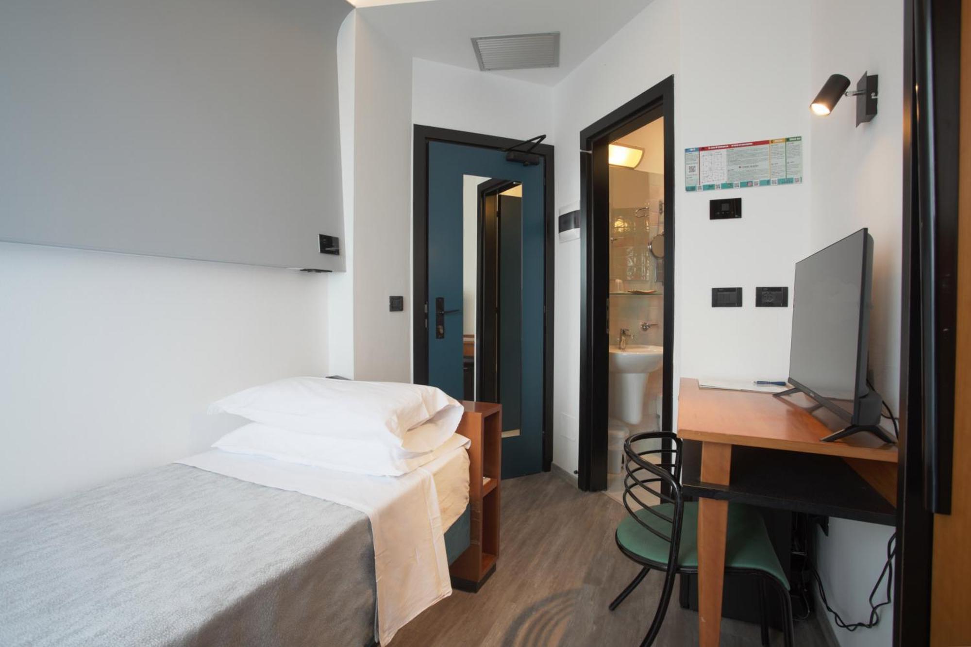 Hotel Ali D'Oro Rimini Oda fotoğraf